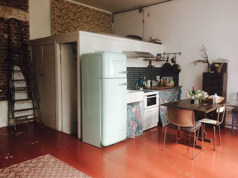 Appartement Warm And Cosy Loft In Paris With A Private Outdoor Extérieur photo
